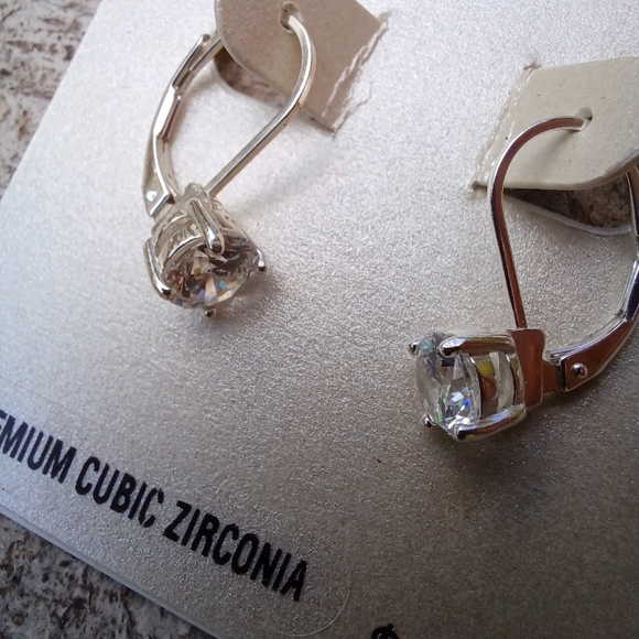 Sterling silver cubic zirconia earrings - Picture 2 of 3